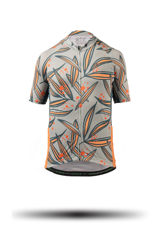 Product ghost shot of the new 2025 gravel series cycling jersey designed by the team at Varlo.