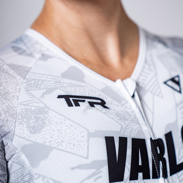 Close up of the Trevor Foley x Varlo women's boulder ascent tri suit.